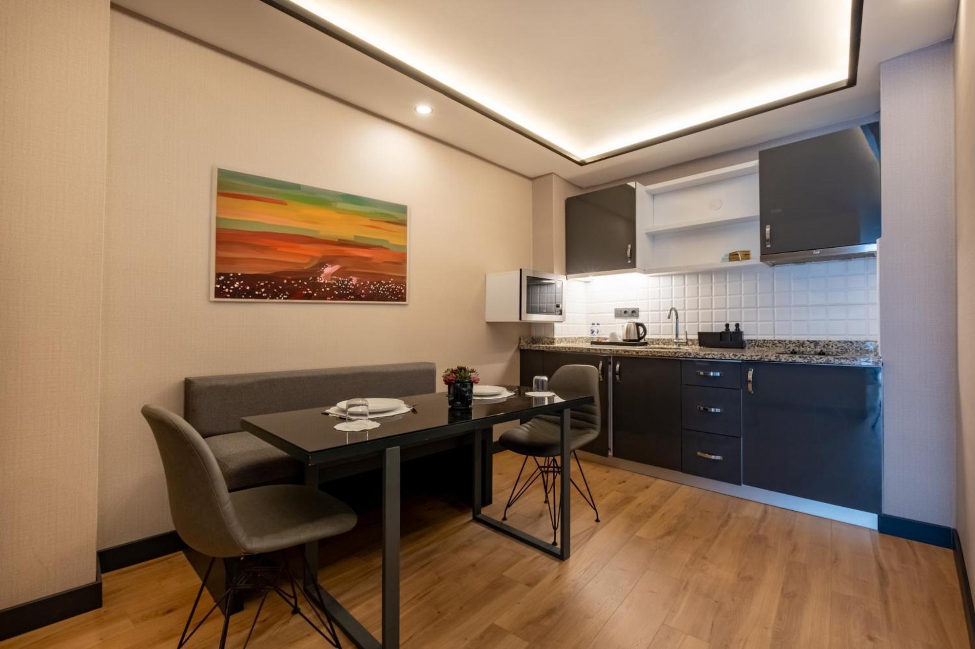 The Row Suites Taksim Istanbul Exterior photo