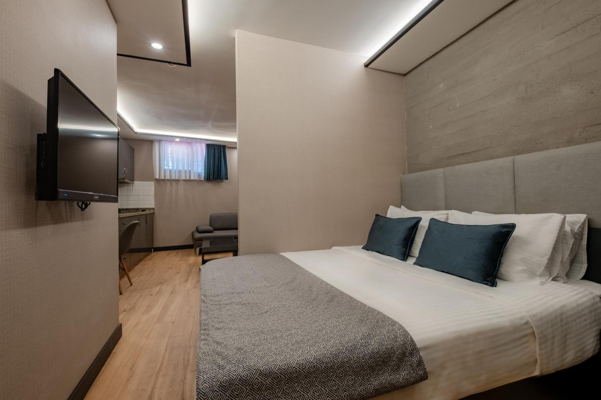 The Row Suites Taksim Istanbul Exterior photo